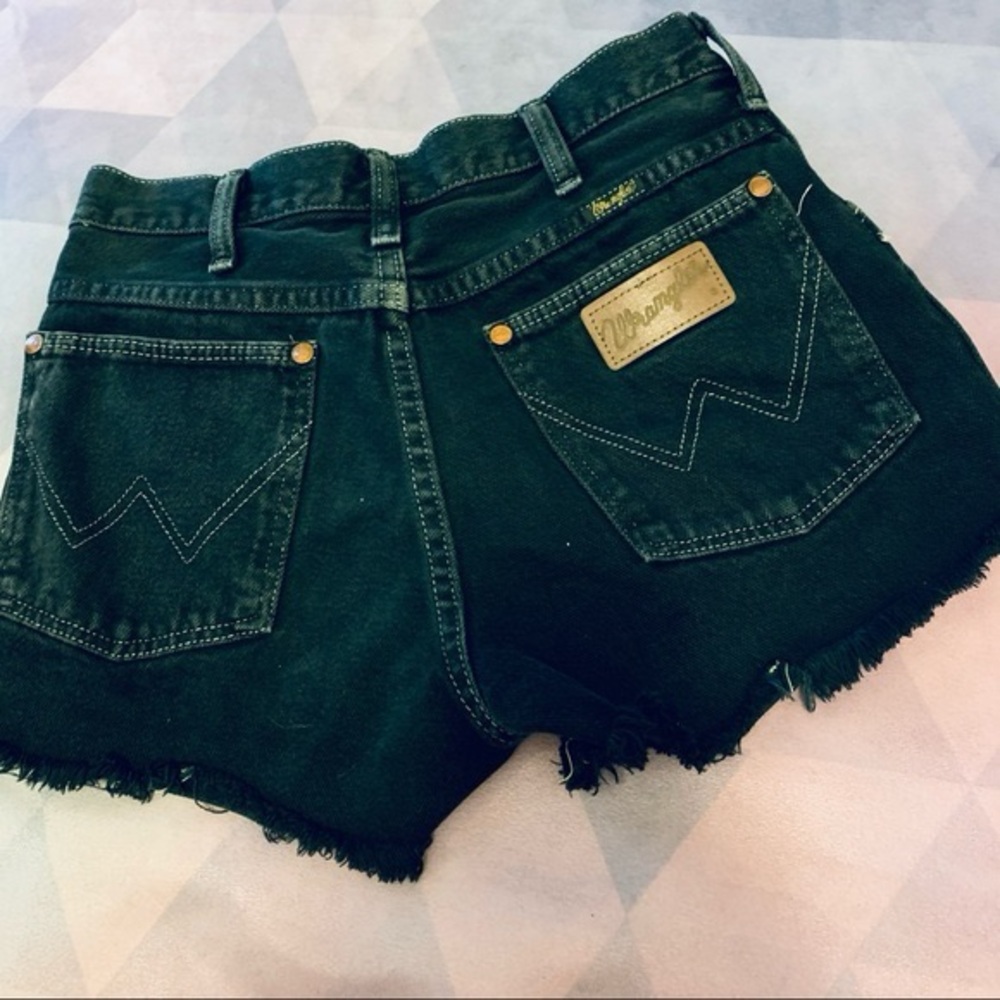 ARITZIA WRANGLER HIGH WAISTED JEAN SHORTS